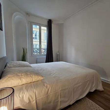 Appartement A Paris Clichy Exterior photo
